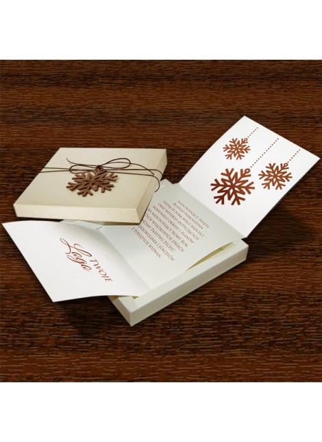 Firmowa kartka świąteczna w Formie Pudełka z Drewnianą Śnieżynką FS499